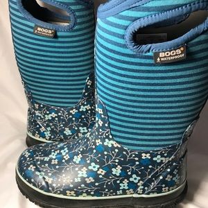 Bogs Classic Flowerstar Pull-on Rain Boots